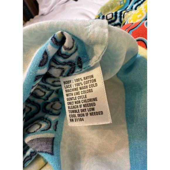 Colorful Crown & Ivey Blouse Size Size L - Picture 2 of 5